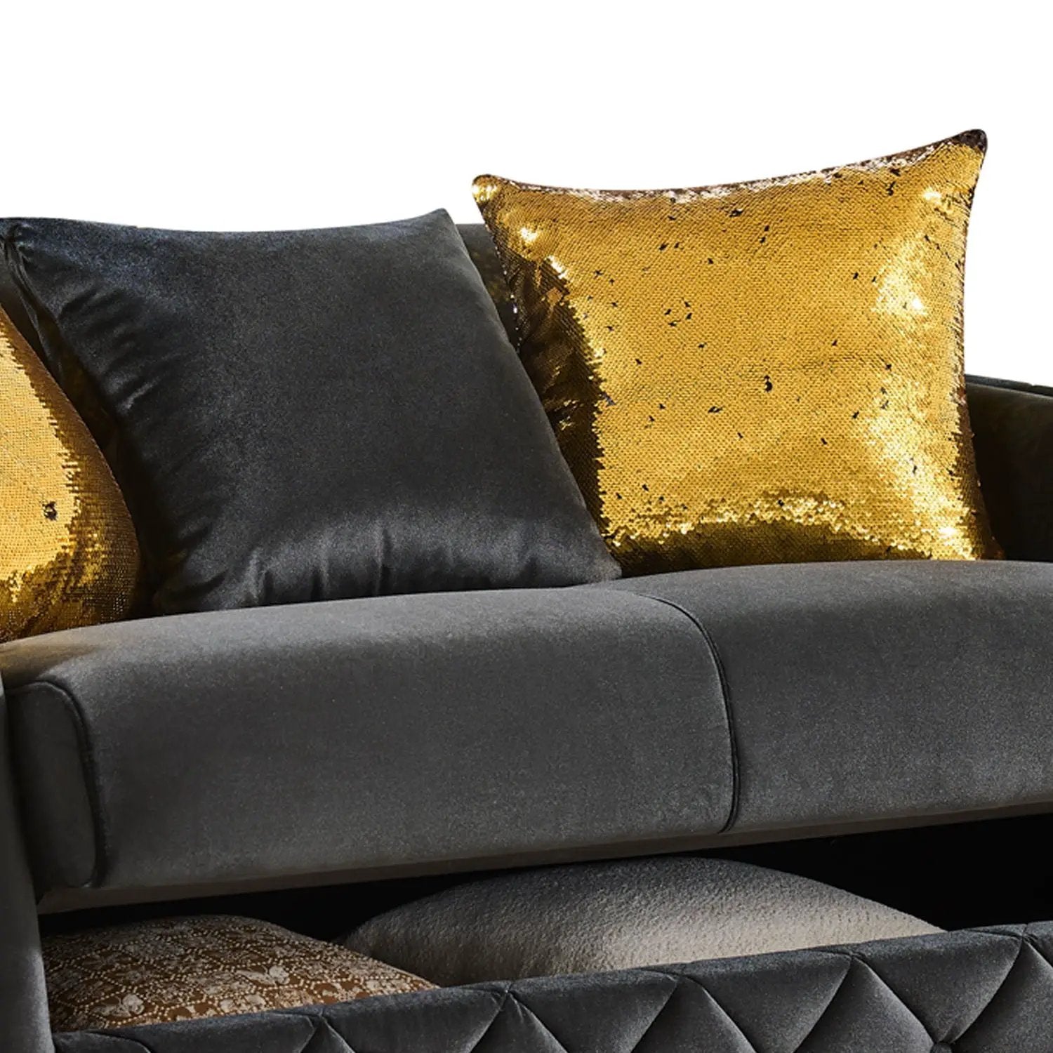 Lippa - Living Room Set by HouseOfZazla