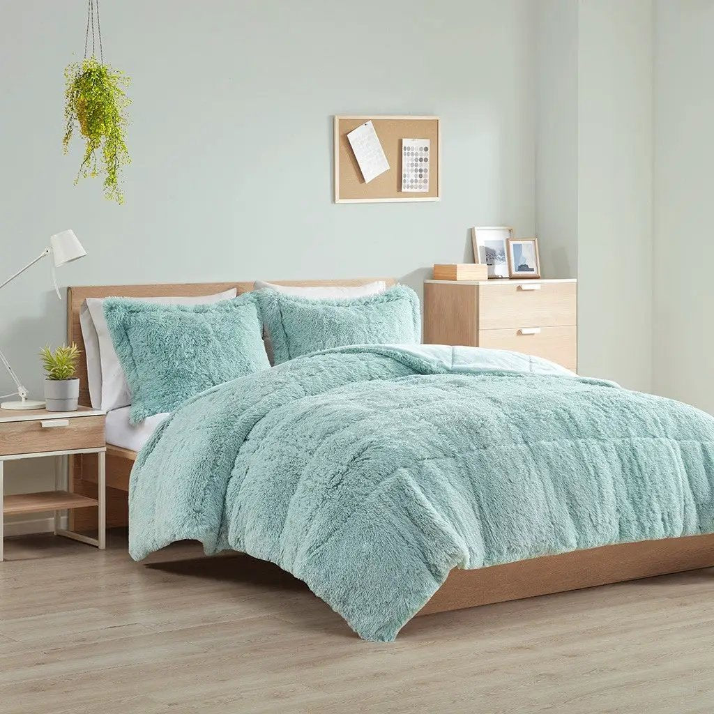 Full/Queen Shaggy Long Fur Comforter Mini Set by HouseOfZazla