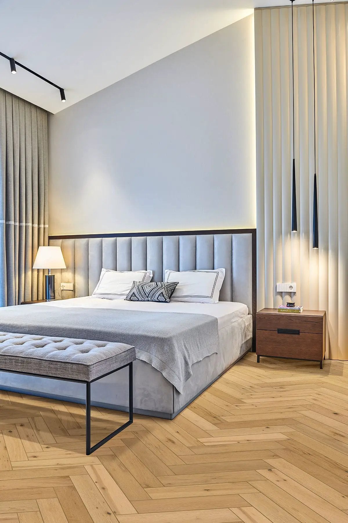 Mccarran Herringbone Bramlett Matte Wood Look Planks 5x24 by MSI Surfaces