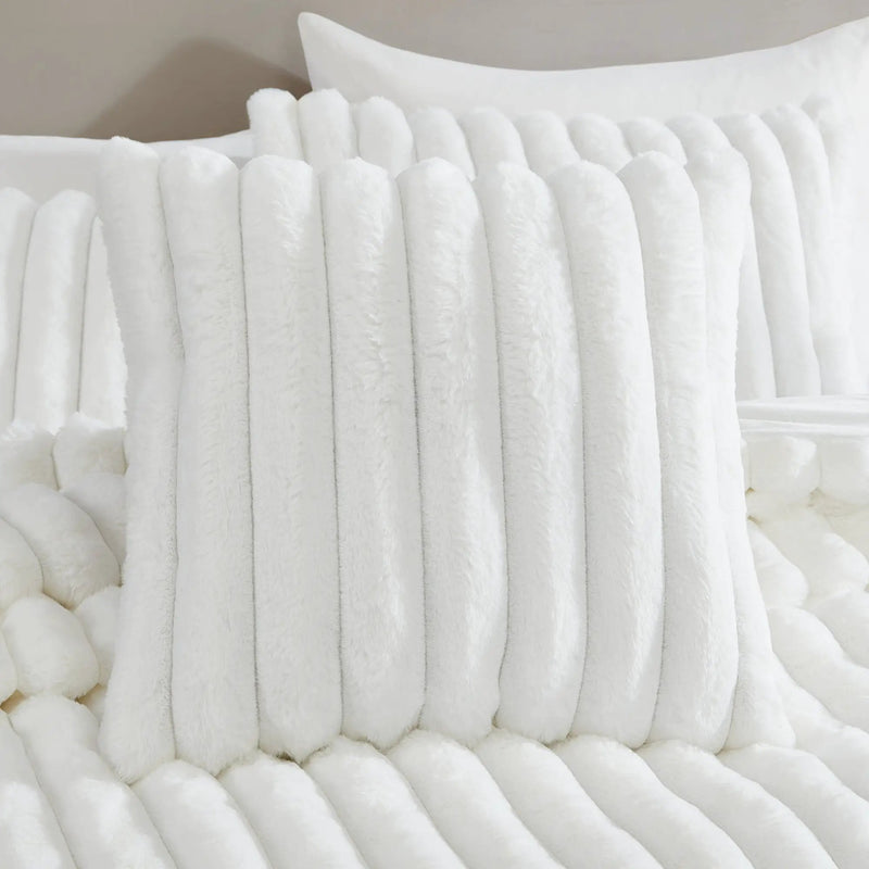 Everett 4-Piece White Micro Mink King Bedding Ensemble by HouseOfZazla