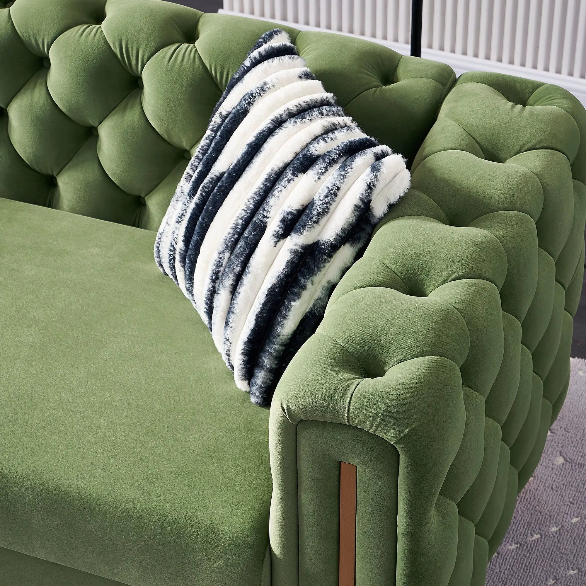 Chesterfield - Modern Tufted Living Room Sofa, 84.25''W Couch by HouseOfZazla