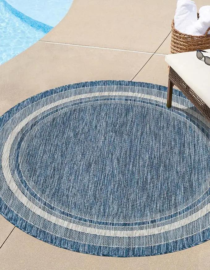 Unique Loom Outdoor Border Collection Area Rug - Soft Border (7' 10" Round, Blue/ Ivory) by GreenHaven Gardens