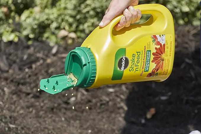 Miracle-Gro Shake 'N Feed All Purpose Plant Food Plus Weed Preventer1, Prevents Crabgrass, Common Chickweed and Common Purslane in Gardens, 4.5 lb. by GreenHaven Gardens