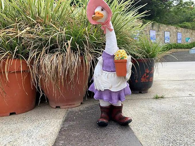 Garden Statues Gardener Couple Duck, Indoor Outdoor Decorations Cute Ducks Art Décor Goose Figurine Ornament for Yard Home Garden Patio and Office (Female) by GreenHaven Gardens
