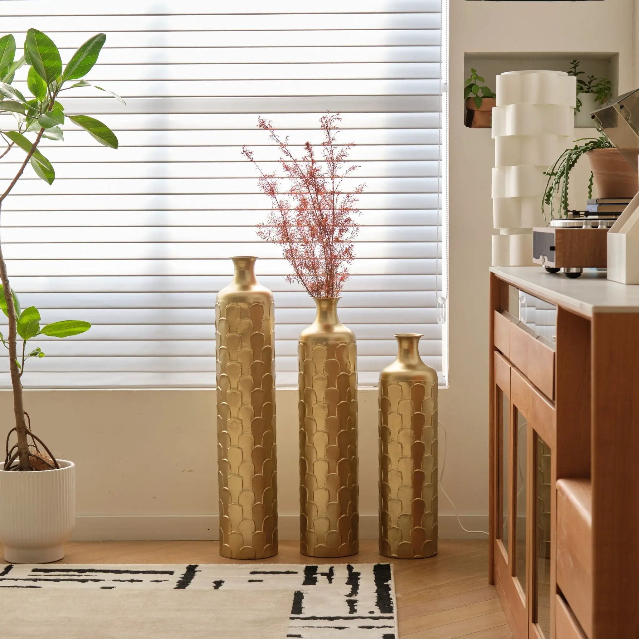Floor Metal Vases Decorated White Metal Vases (Set of 3) Gorgeous Home Decoration Large Glazed Metal Vases - Golden by Unique Piece Furniture