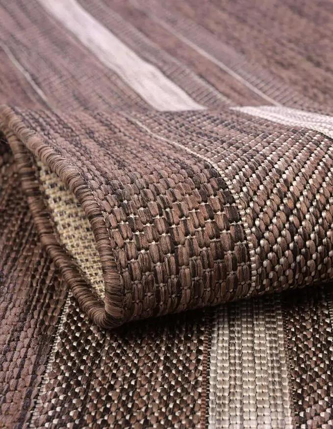 Unique Loom Outdoor Border Collection Area Rug - Soft Border (7' 10" Round Brown/Ivory) by GreenHaven Gardens