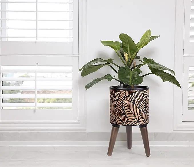 D'vine Dev 8 Inch Planter Pot with Stand, Mid-Century Tall Plant Pot with Legs for Indoor Plants, Small, Bronze/Grey, 88-L-A-6 by GreenHaven Gardens