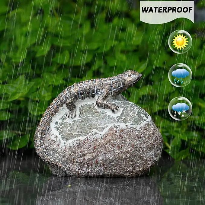 Garden Statue Lizard,Solar Lizard Decor for Outdoor,Resin Lizards Figurine with Solar Light for Patio,Balcony,Yard,Lawn Ornament,Perfect Garden Gift by GreenHaven Gardens