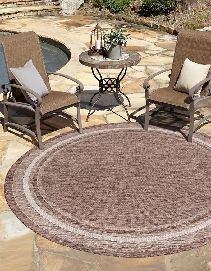 Unique Loom Outdoor Border Collection Area Rug - Soft Border (6' 1" Round Brown/Ivory) by GreenHaven Gardens