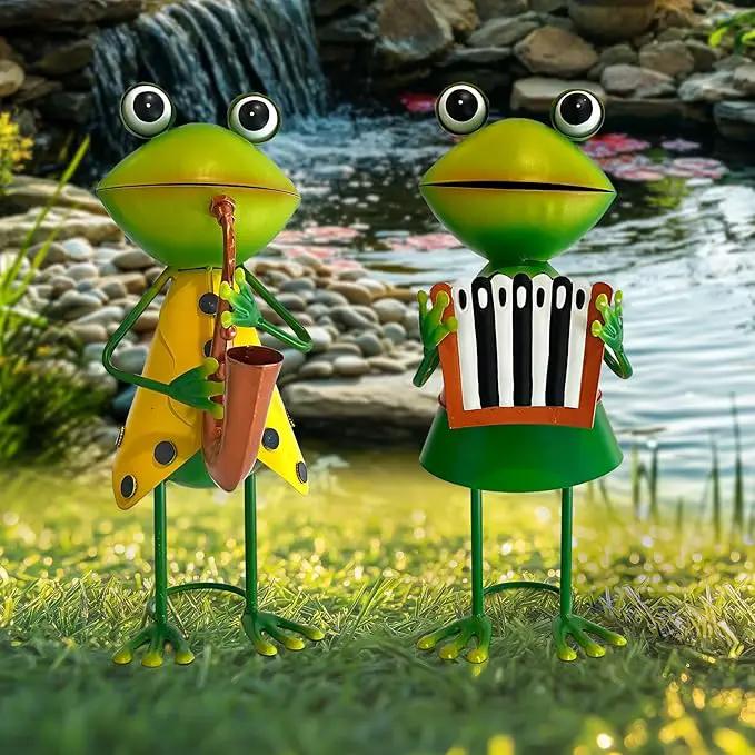 HONGLAND Metal Frog Garden Decor - Metal Frog Outdoor Statue -Funny Garden Frog Decorations - 3D Frog Figurine - Christmas Holiday Housewarming Gifts Lawn Patio Yard Garden Decor (Saxophone) by GreenHaven Gardens