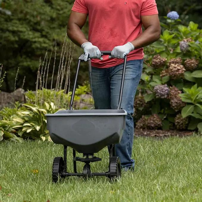Pennington Contractors Grass Seed Mix Northern Mix 40 lb by GreenHaven Gardens