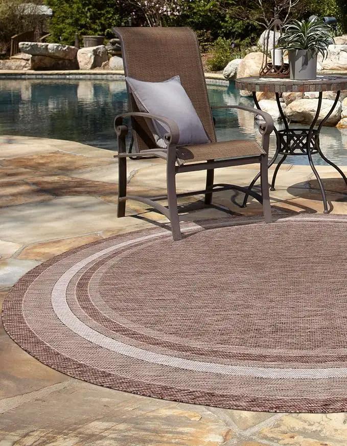 Unique Loom Outdoor Border Collection Area Rug - Soft Border (6' 1" Round Brown/Ivory) by GreenHaven Gardens
