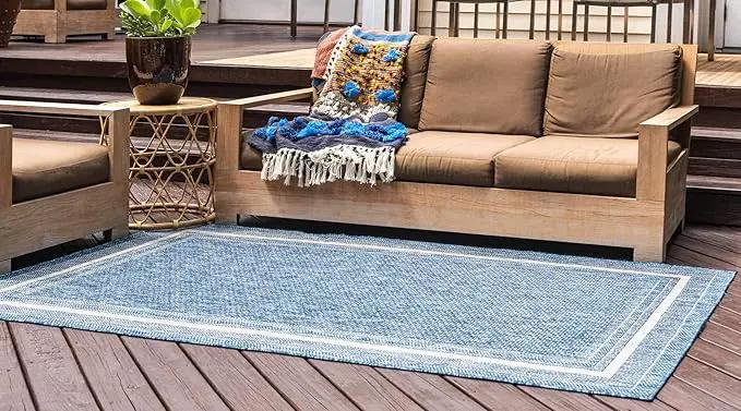 Unique Loom Outdoor Border Collection Area Rug - Soft Border (4' 1" x 6' 1" Rectangle, Blue/ Ivory) by GreenHaven Gardens