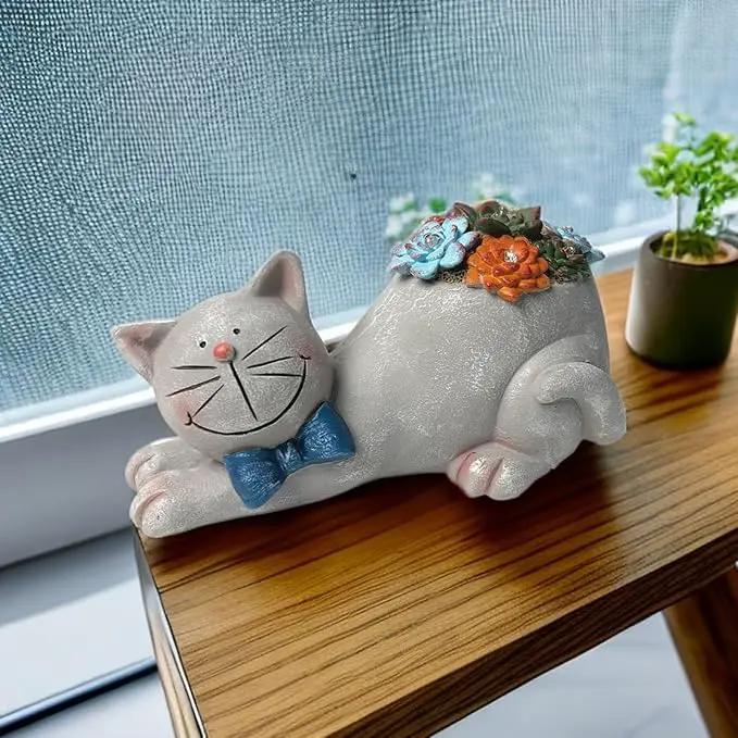 Cat Garden Figurines Outdoor Decor Solar Statue with LED Lights for Patio Lawn Yard Art Decoration Housewarming Garden Gift by GreenHaven Gardens