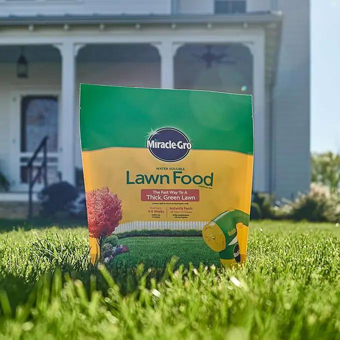 Miracle-Gro Water Soluble Lawn Food and Garden Feeder Bundle, Hose-End Feeding System for Lawns by GreenHaven Gardens