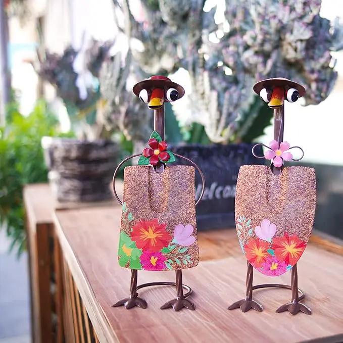 HONGLAND Duck Metal Yard Art - Duck Couple Garden Decor, Shovel Ornaments Outdoor Statue - 2 Pack Farmhouse Patio Balcony Gardening Gifts for Women by GreenHaven Gardens