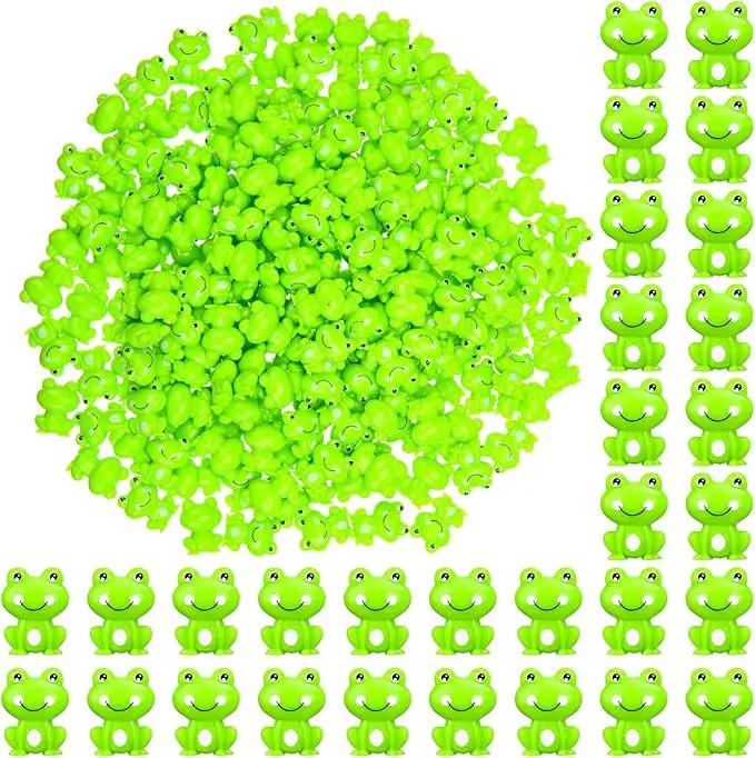 200 Pcs Mini Frog Garden Decor Green Frog Figurines Tiny Frogs Bulk Plastic Frogs Little Frogs for Fairy Moss Landscape DIY Craft Accessories Home Ornament Dollhouse (Classic Style) by GreenHaven Gardens