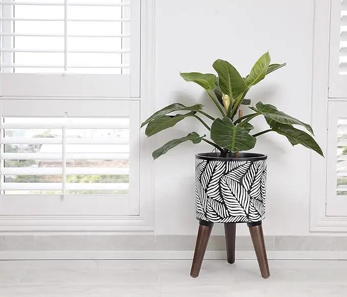 D'vine Dev 8 Inch Planter Pot with Stand, Mid-Century Tall Plant Pot with Legs for Indoor Plants, Small, White/Grey, 88-L-A-7 by GreenHaven Gardens