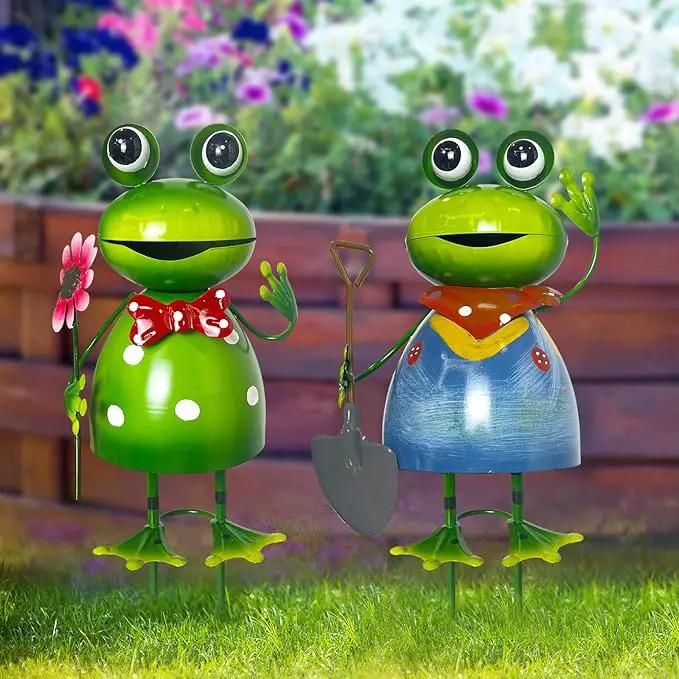 HONGLAND Metal Yard Art Garden Decor for Outside - Cute Frog Outdoor Decor - 3D Spring Frogs Figurine Garden Sculptures & Statues - Gifts for Grandma Mom - 2 Pcs by GreenHaven Gardens