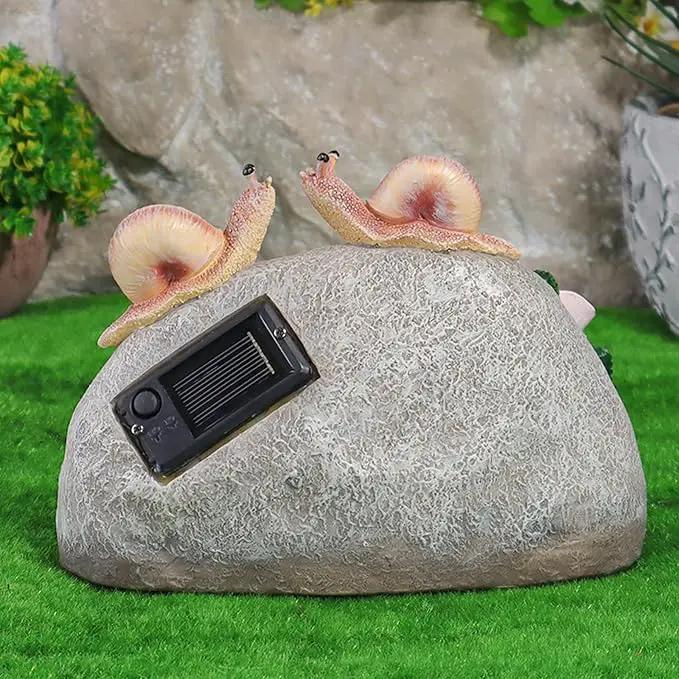 Snail Garden Statue Outdoor Decor Art Solar LED Light Welcome Sign Sculpture Auspicious Snail Resin Figurine Yard Porch Patio Lawn Decorations Housewarming Gifts for Mom Grandma Women