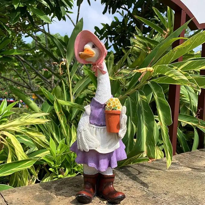 Garden Statues Gardener Couple Duck, Indoor Outdoor Decorations Cute Ducks Art Décor Goose Figurine Ornament for Yard Home Garden Patio and Office (Female) by GreenHaven Gardens