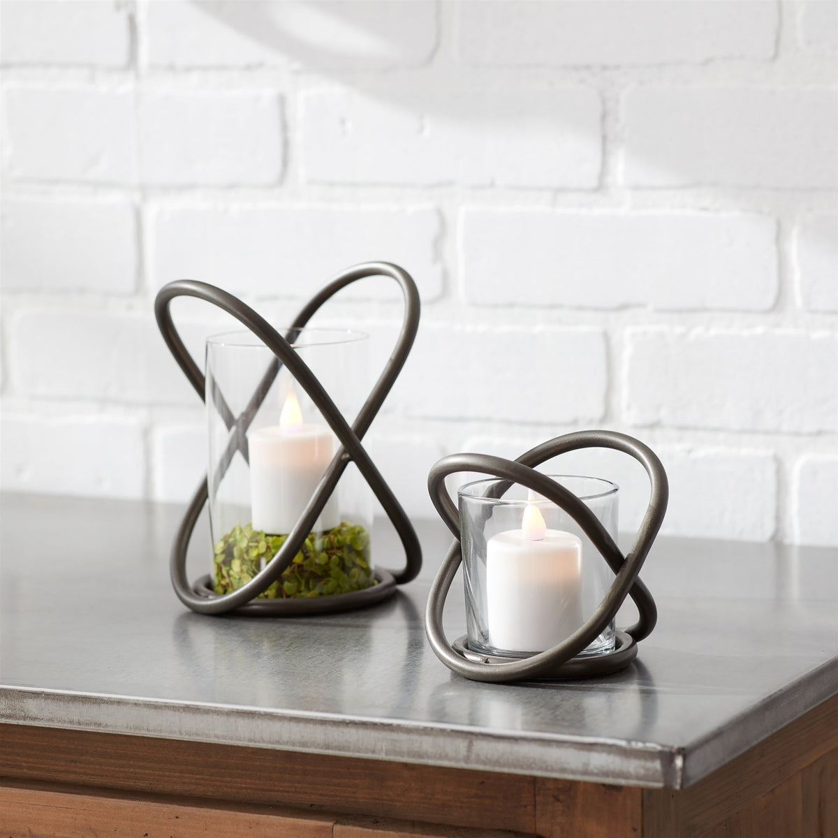 Modern metal votive holder with glass insert (set of 2), photo 2 of 3