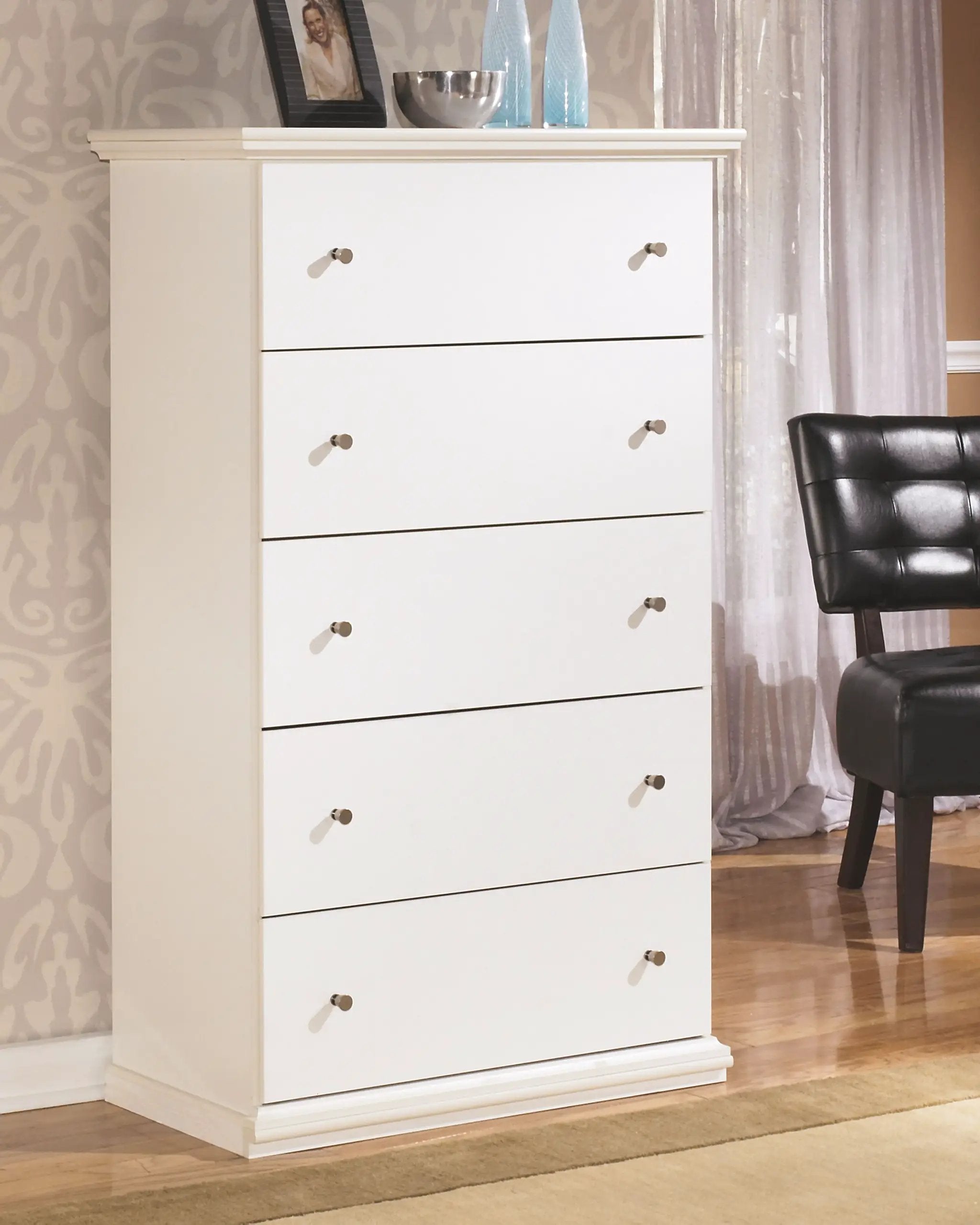 Bostwick Shoals - Five Drawer Chest - White by Unique Piece Furniture