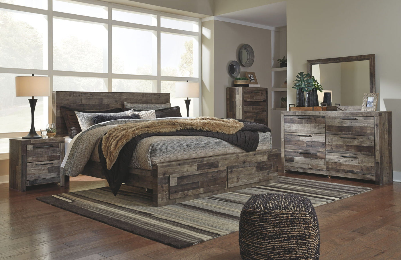 Derekson - Panel Bedroom Set by Unique Piece Furniture