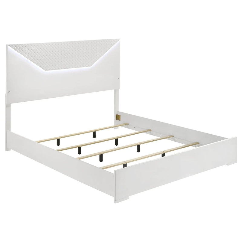 Ives 4-piece Eastern King Bedroom Set White High Gloss by Unique Piece Furniture