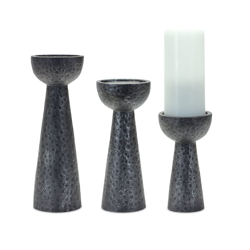 Hammered design candle holder (set of 2)