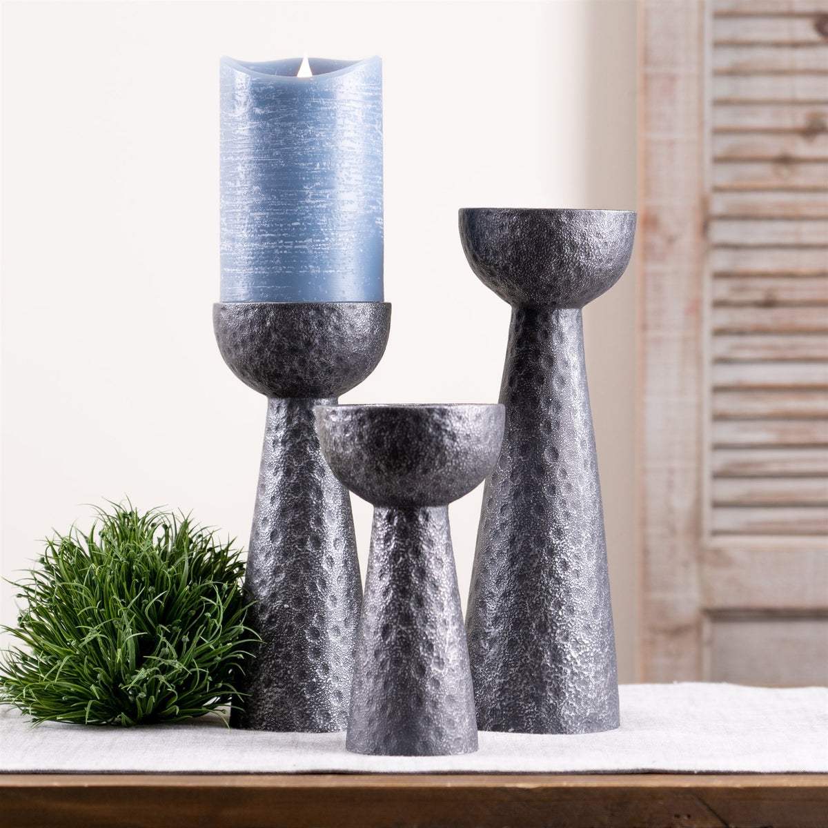 Hammered design candle holder (set of 2), photo 5 of 5