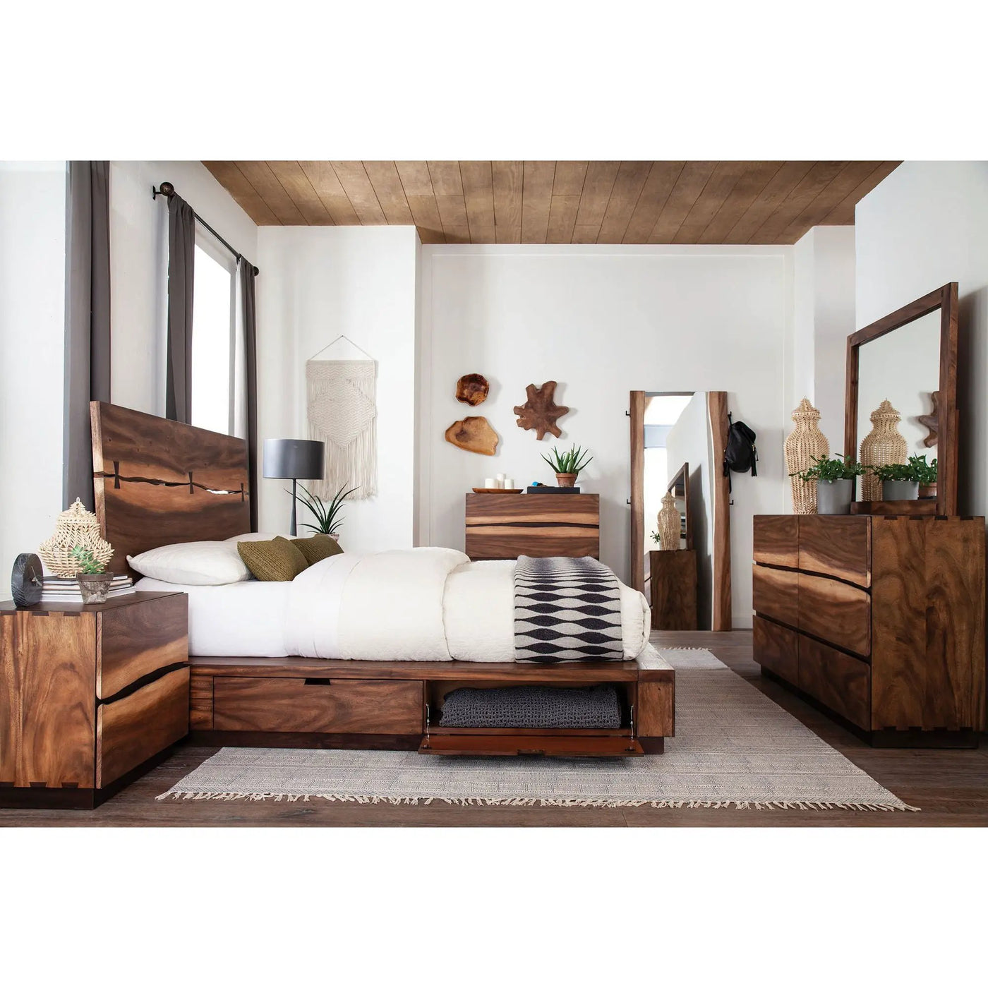 Mallory - Platform Bed by HouseOfZazla