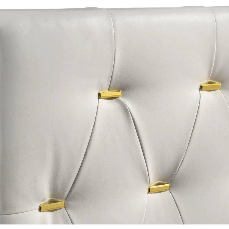 James - Panel Bed
