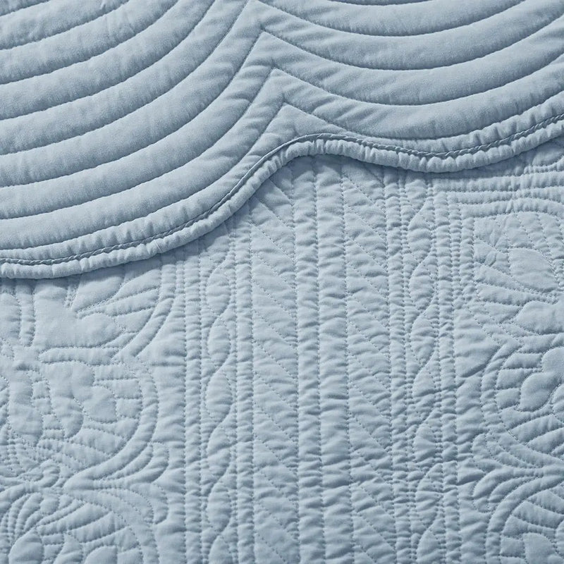 3 Piece Reversible Scalloped Edge Quilt Set - Blue King/Cal King by HouseOfZazla