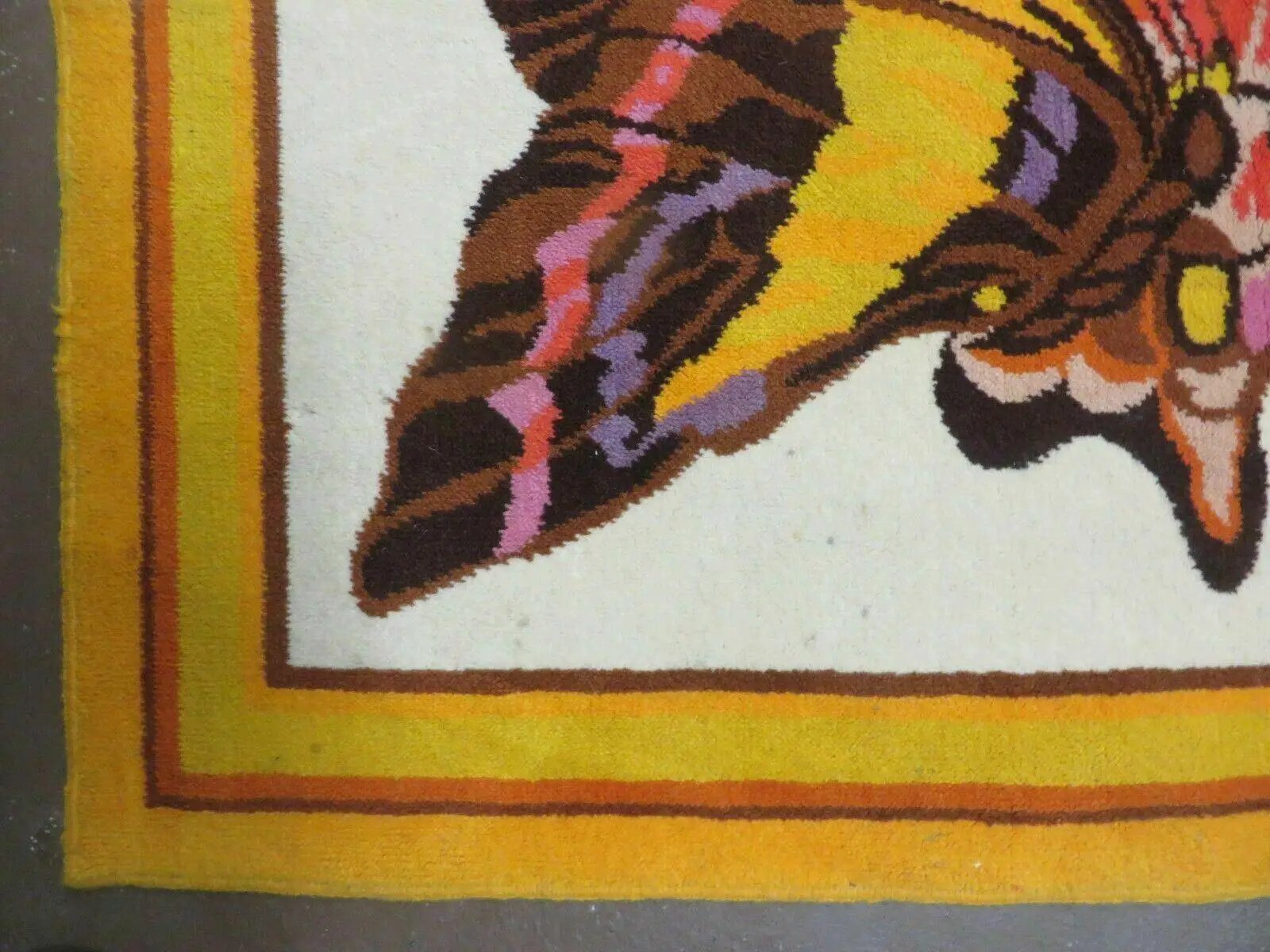 4' X 6' Tartare Modern Hand Knotted Spainsh Wool Rug Butterfly Getting Wings Nice by Jewel Rugs