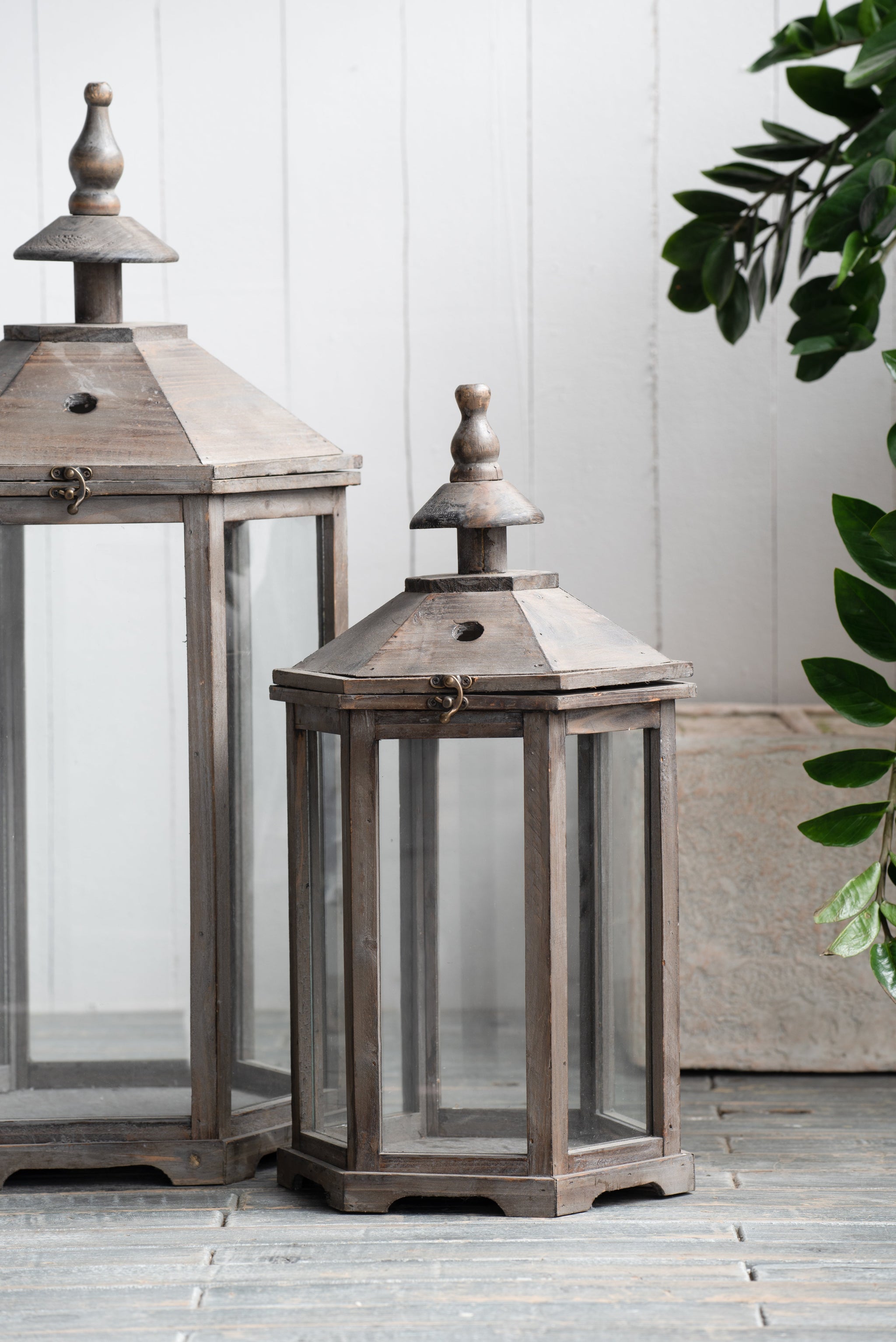 S/2 Graca Polygon Temple Garden Lanterns by HouseOfZazla