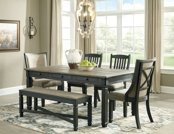 Tyler Creek - Ensemble table et chaises de salle à manger