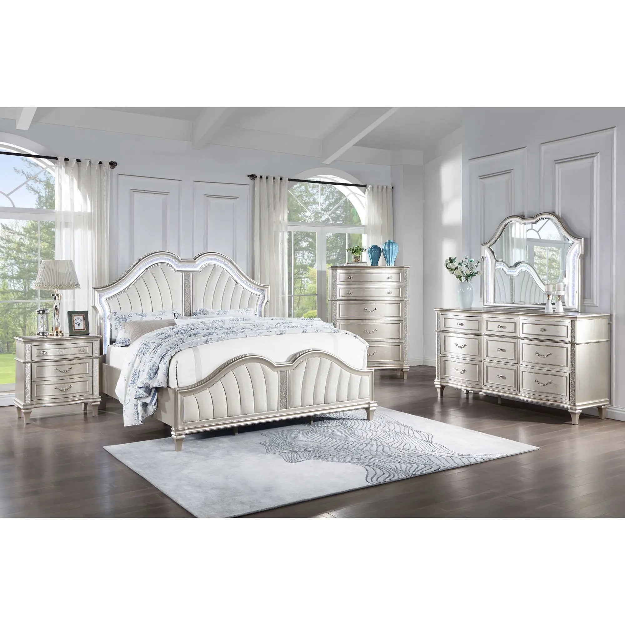 Katerina - 5 Drawer Chest With Hidden Drawer - Oak