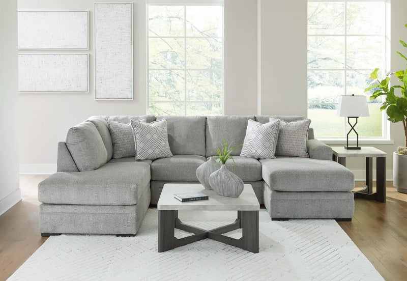 Casselbury - Sectional by Unique Piece Furniture