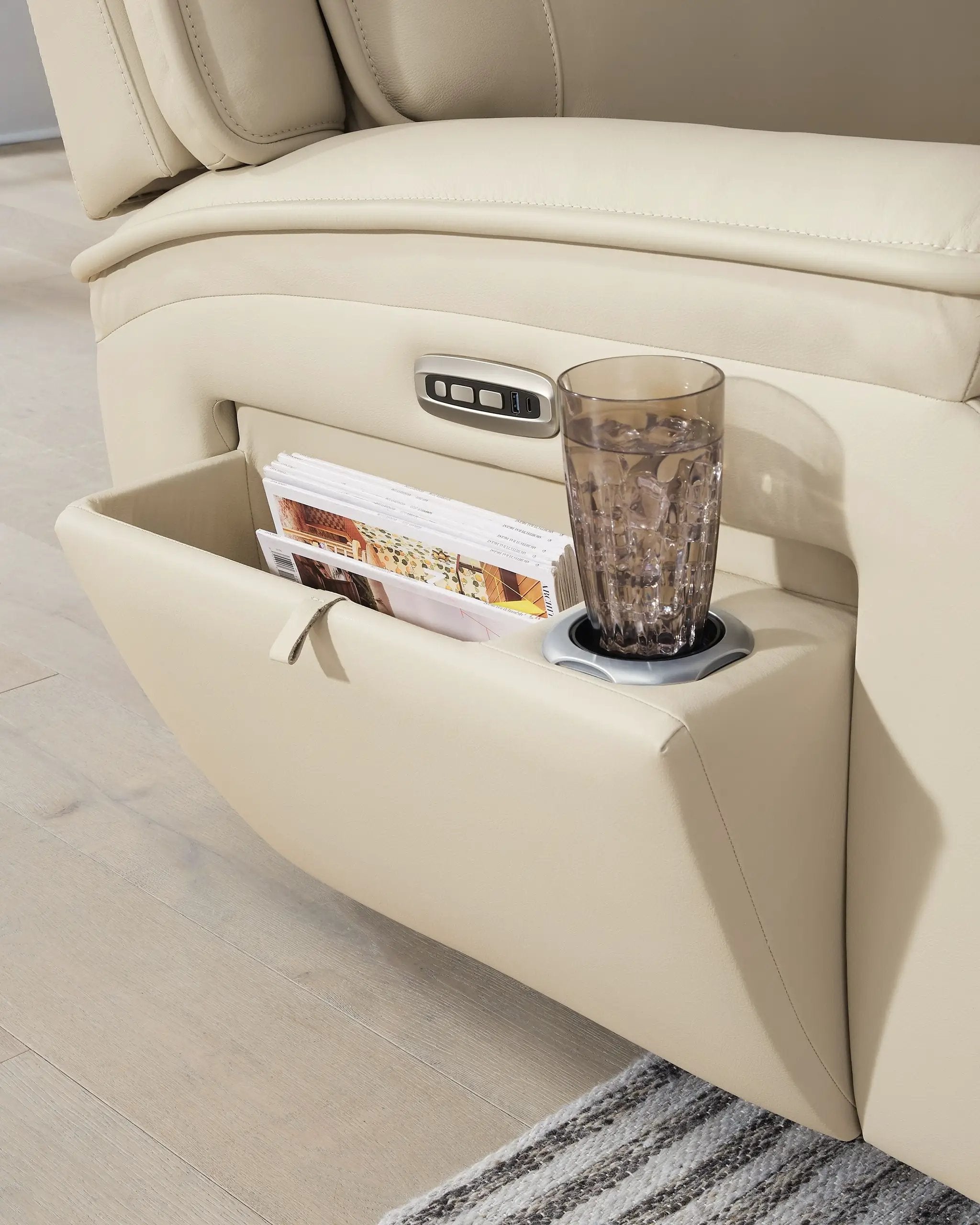 Double Deal - Reclining Sectional by Unique Piece Furniture