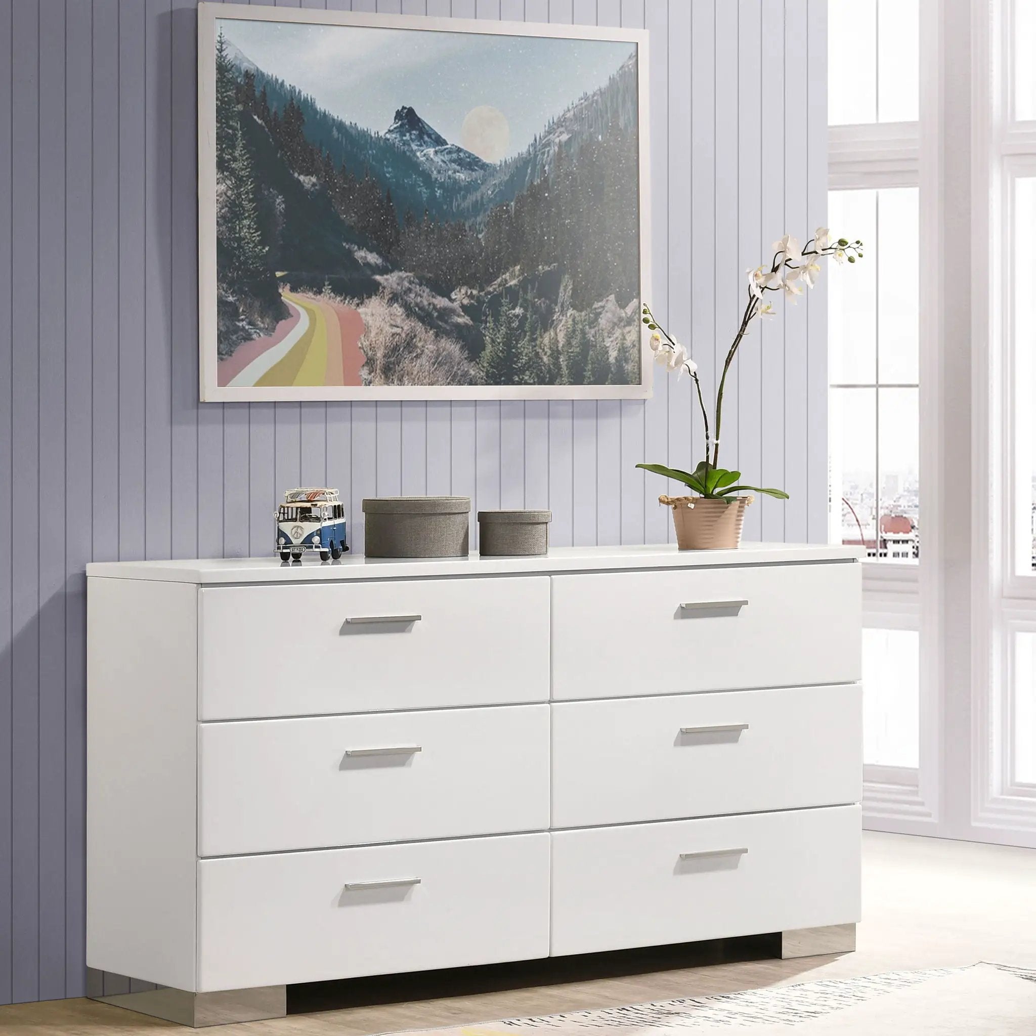 Dulcey - 6 Drawer Dresser With Accents, Bedroom Storage - Gloss White by HouseOfZazla