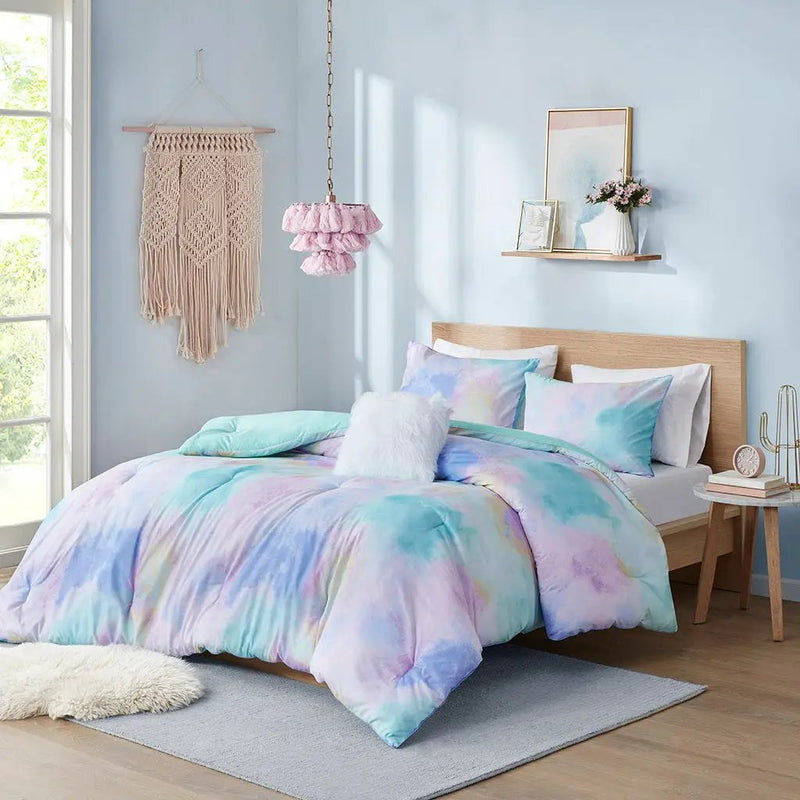 Full/Queen Watercolor Tie Dye Printed Comforter Set with Throw Pillow by HouseOfZazla