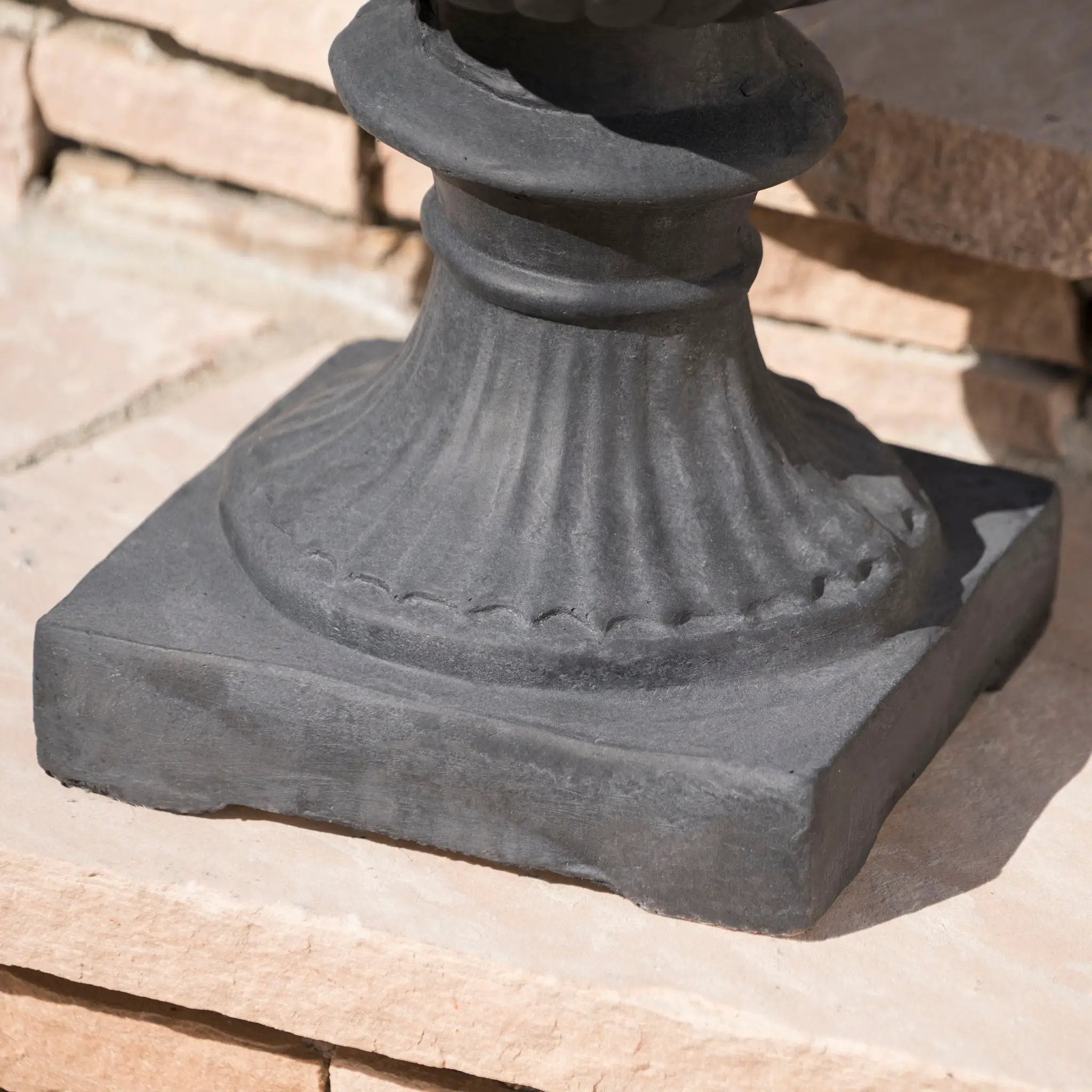 Buena Vista Urn by HouseOfZazla