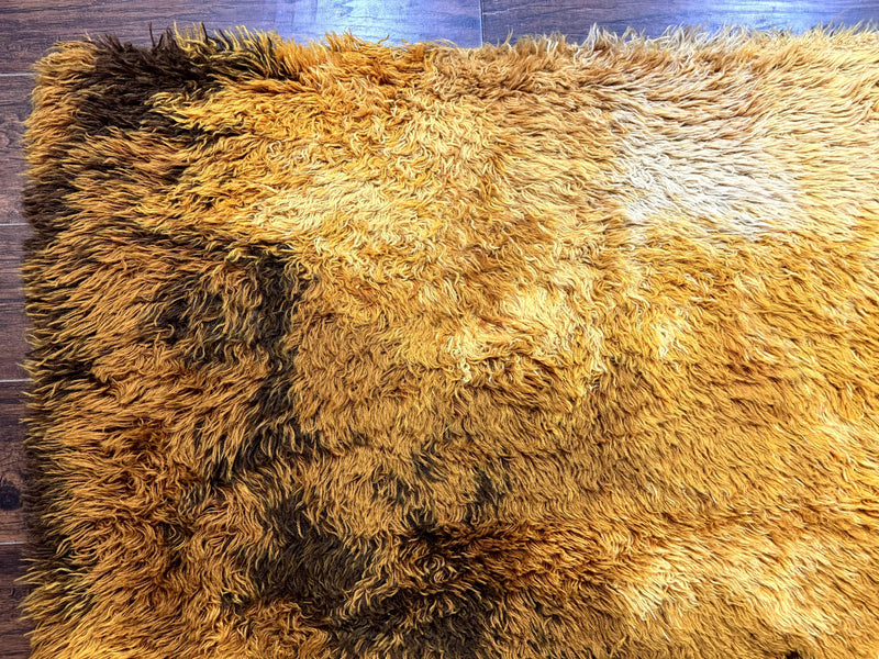 Rya Shag Rug 4.6 x 6, Shades of Yellow, Mid Century Vintage Carpet by Jewel Rugs