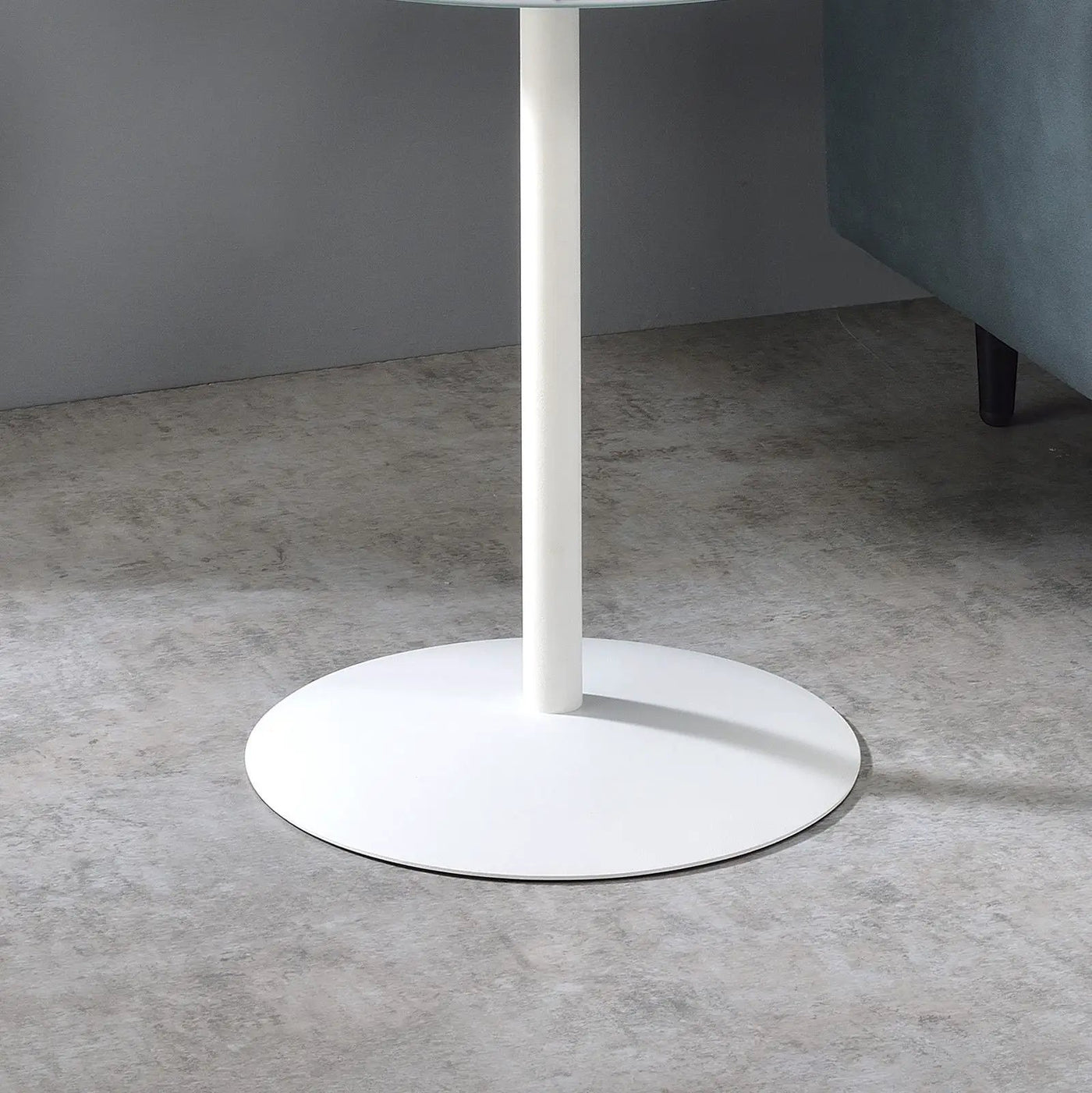 Circa - 17.5" End Table With Marble Textured Top by HouseOfZazla