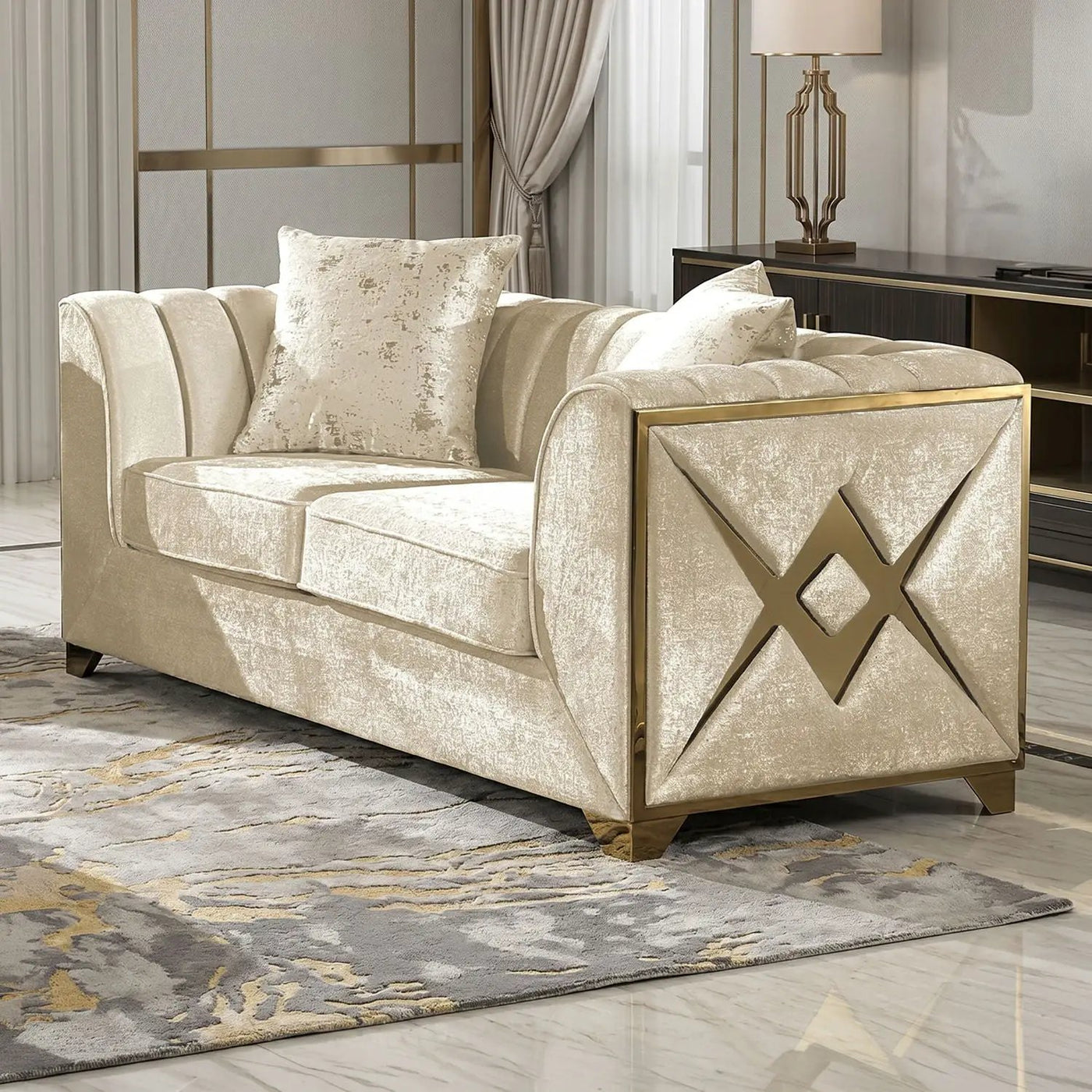 Velencia - Modern Style Loveseat by HouseOfZazla