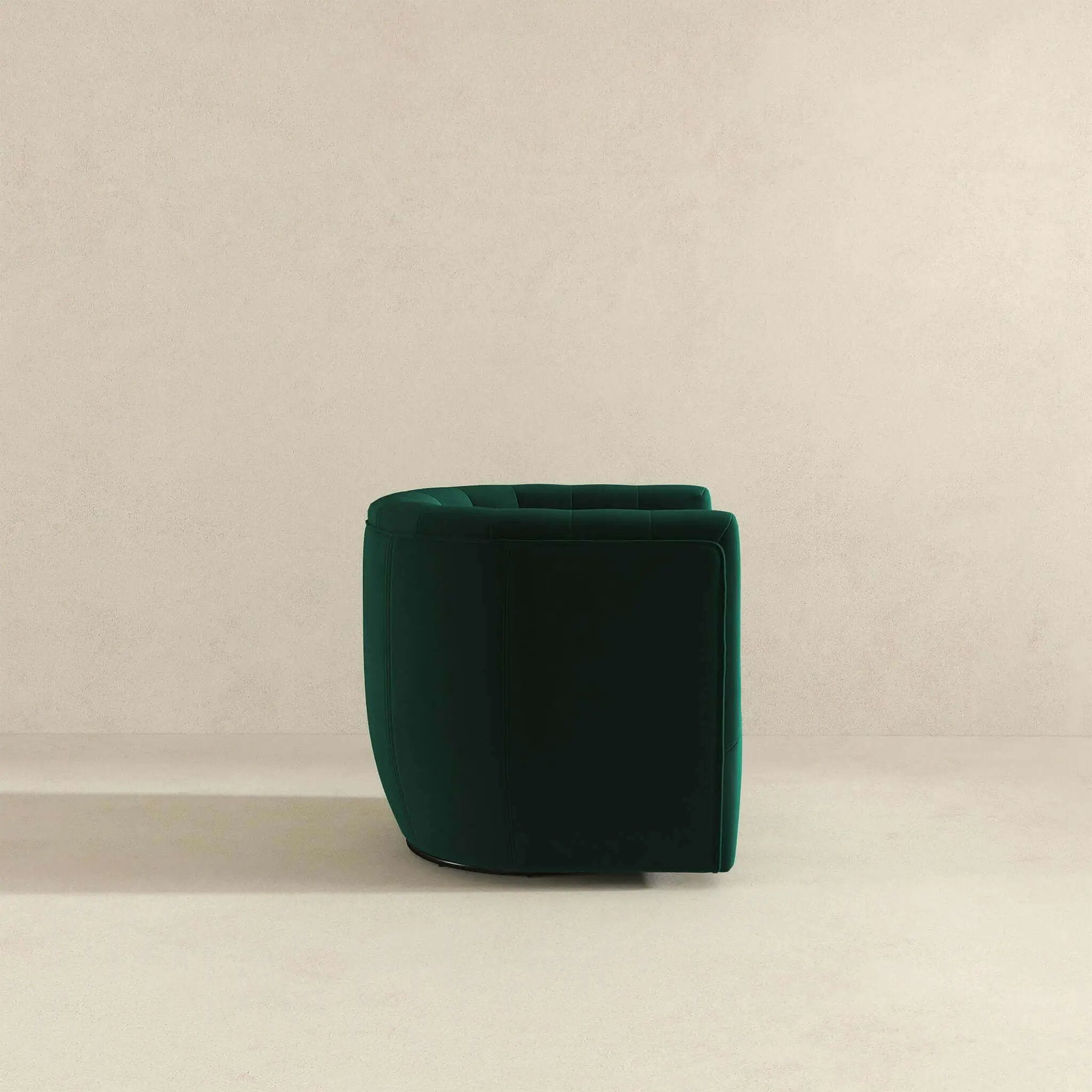Delaney - Ergonomic Design Swivel Chair by Unique Piece Furniture