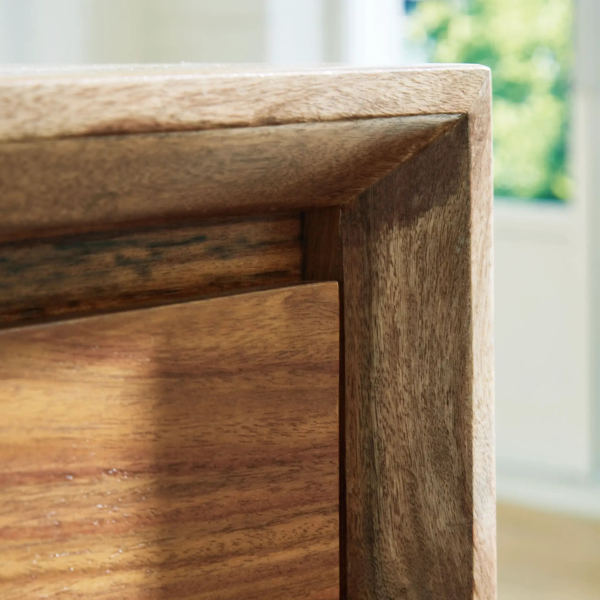 Dressonni - Five Drawer Chest - Brown by Unique Piece Furniture