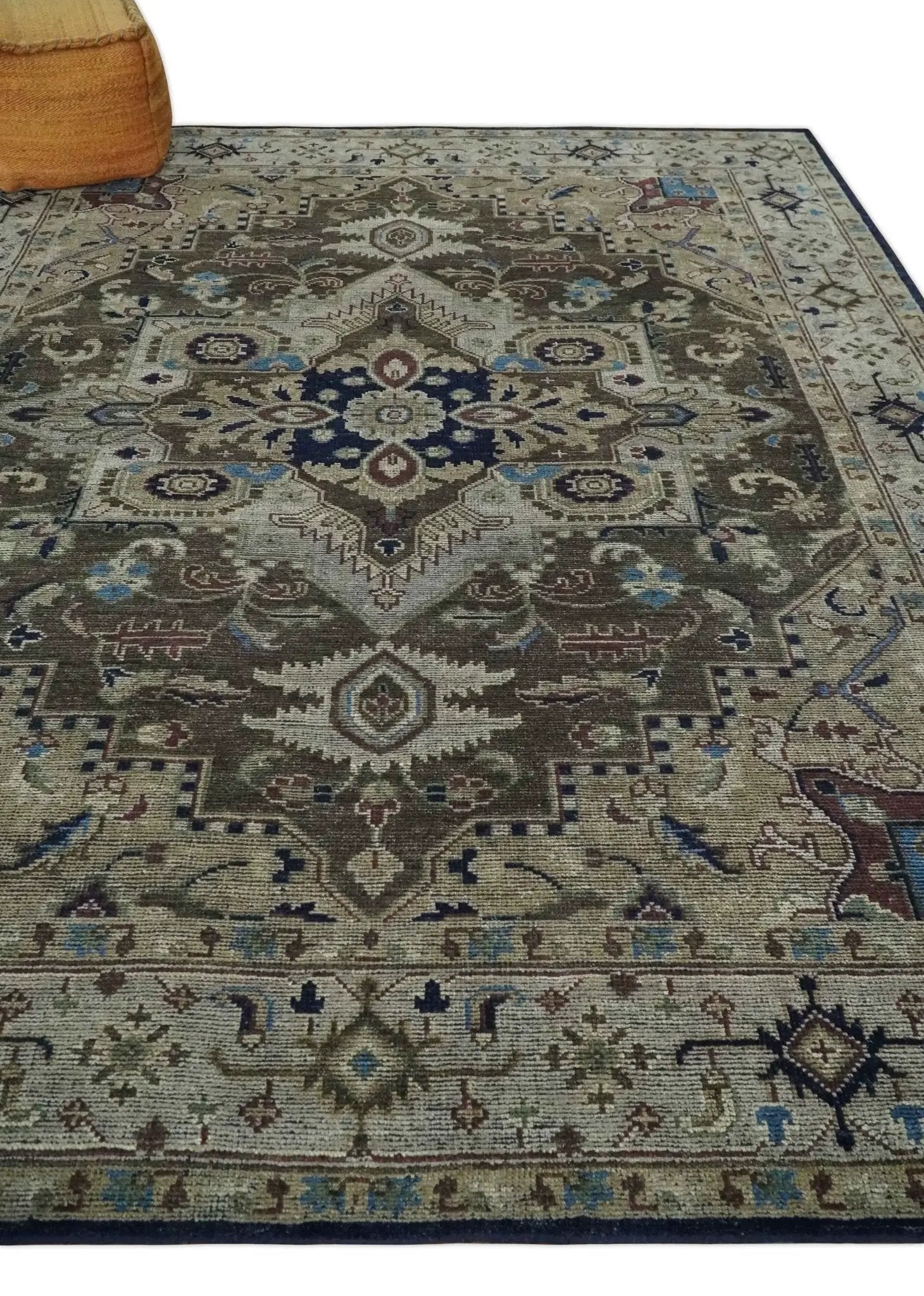 8x10 Antique look Brown, Beige and Blue Traditional Medallion wool Area Rug by The Rug Decor