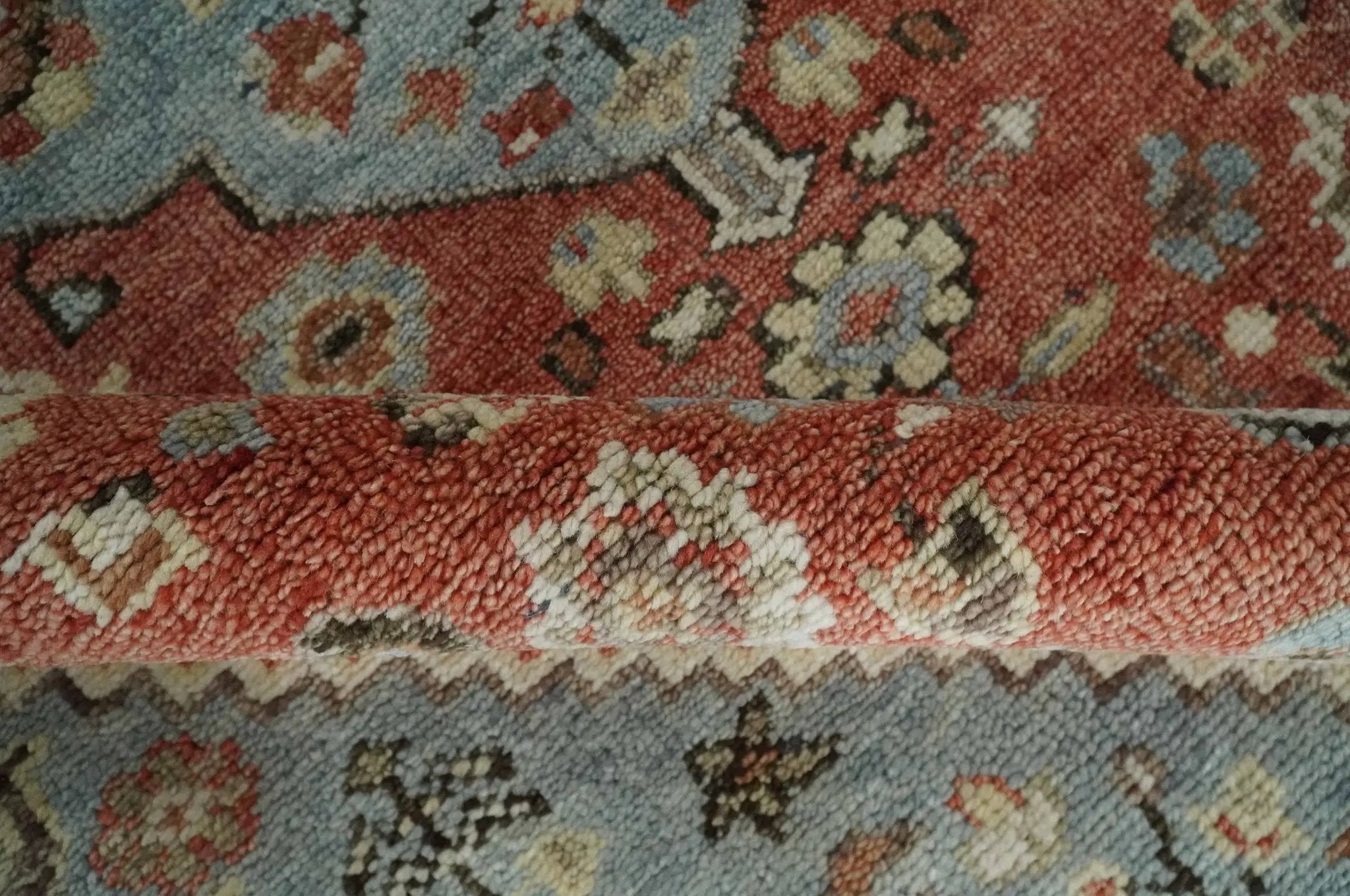 8x10 Antique look Traditional Floral Gray, Rust and Beige Hand knotted wool Area Rug by The Rug Decor